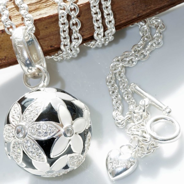 Chilango Pendant Faberge white black Flower with Circonia 925 Silver Enamel